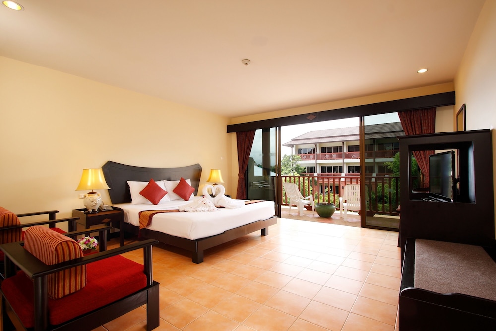 Kata Sea Breeze Resort 12/47