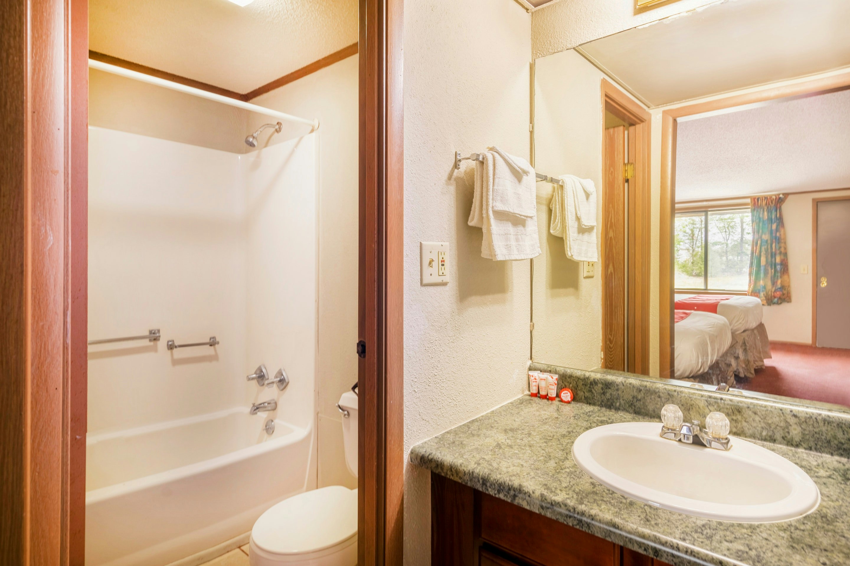 OYO Hotel Daleville AL Hwy 84 69/75