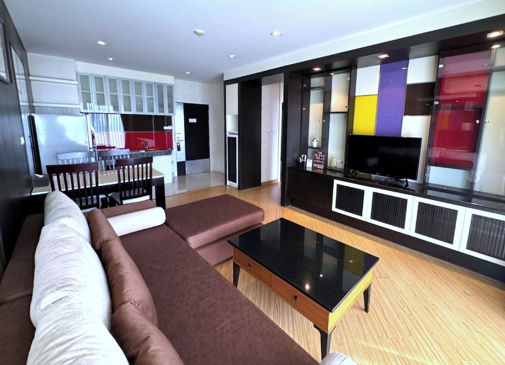 The Sunreno Hotel Bangkok 37/56