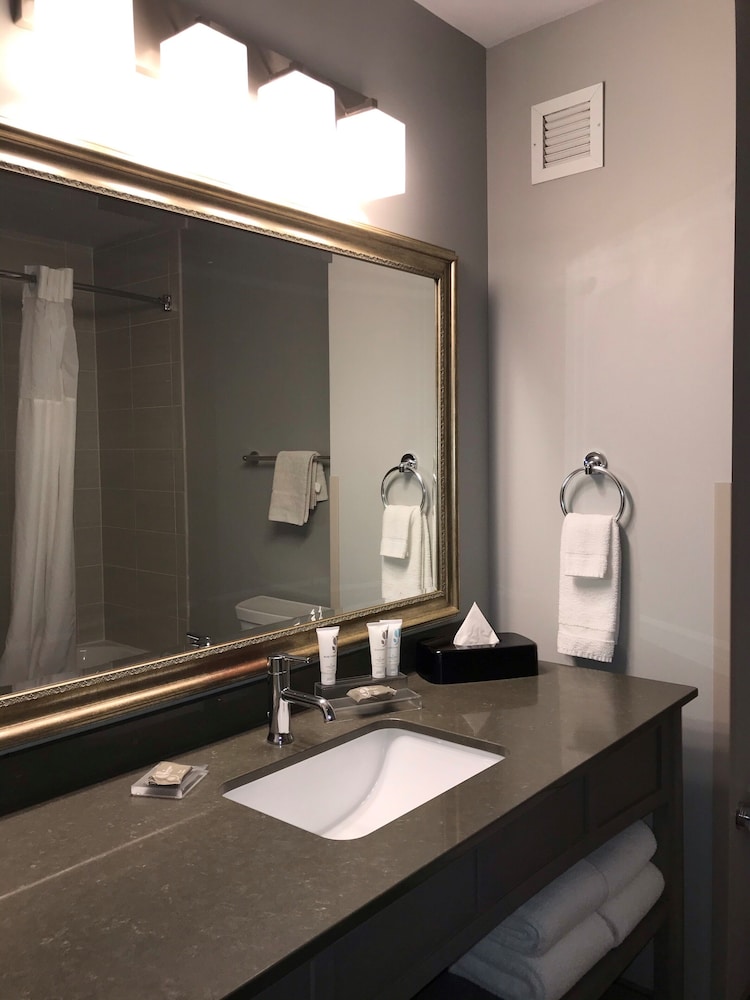 Country Inn and Suites By Radisson Bemidji MN 11/42