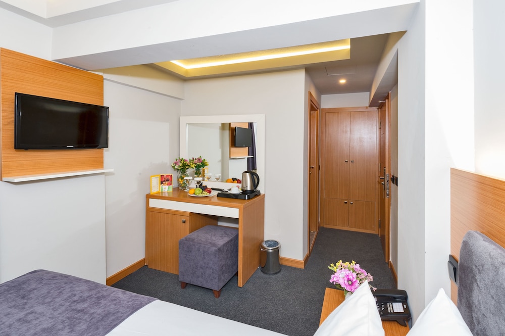 Hotel Bergama 40/51