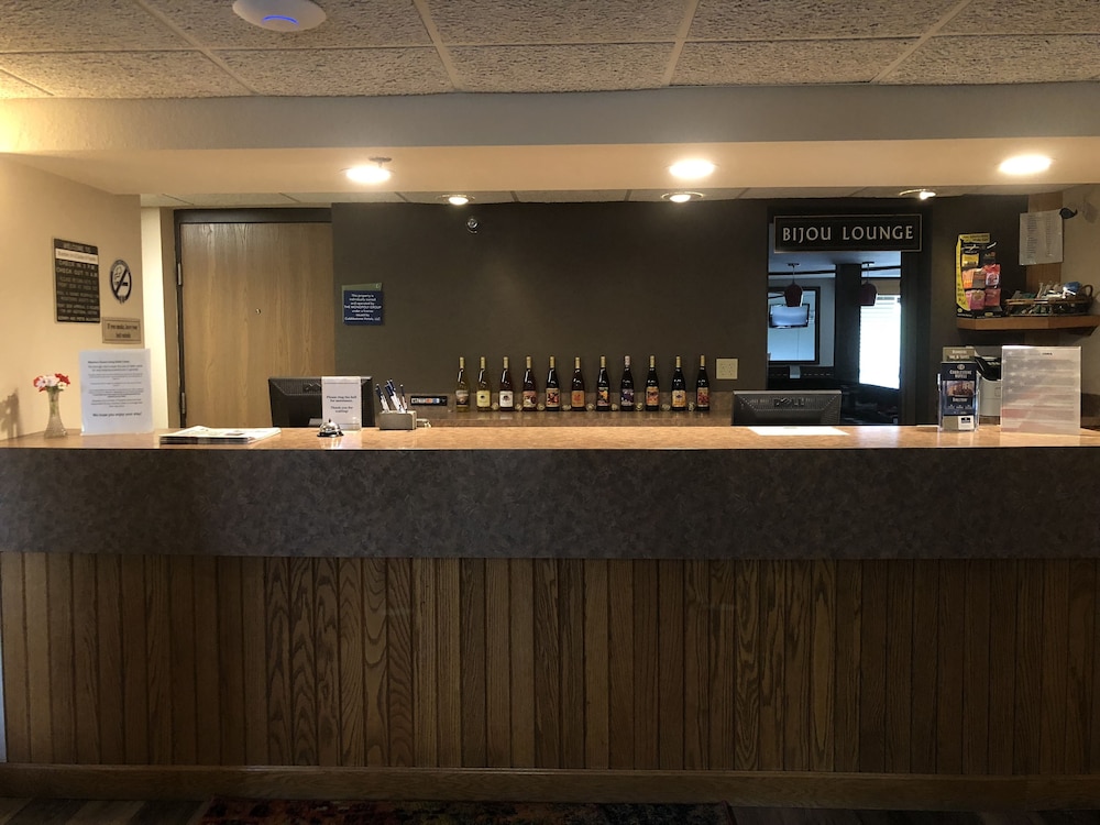Boarders Inn & Suites by Cobblestone Hotels - Fayette 3/50