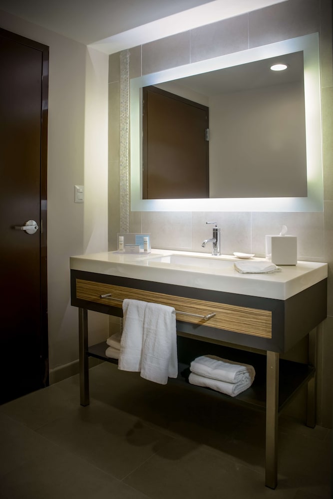 Hampton Inn By Hilton Zacatecas 18/52
