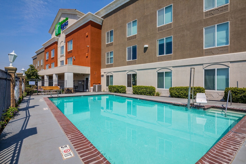 Holiday Inn Express And Suites Modesto Salida 3/31