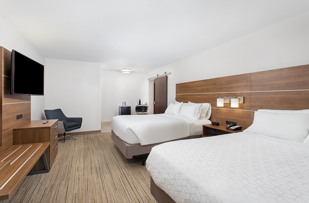Holiday Inn Express Williamsburg 26/66