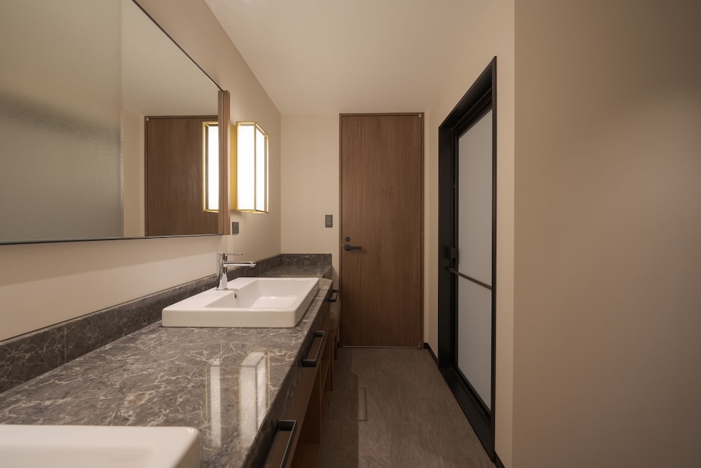 Premier Hotel-CABIN PRESIDENT-Tokyo 50/50