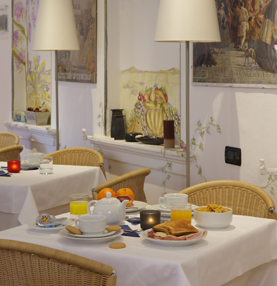 Hotel Roberta 36/44