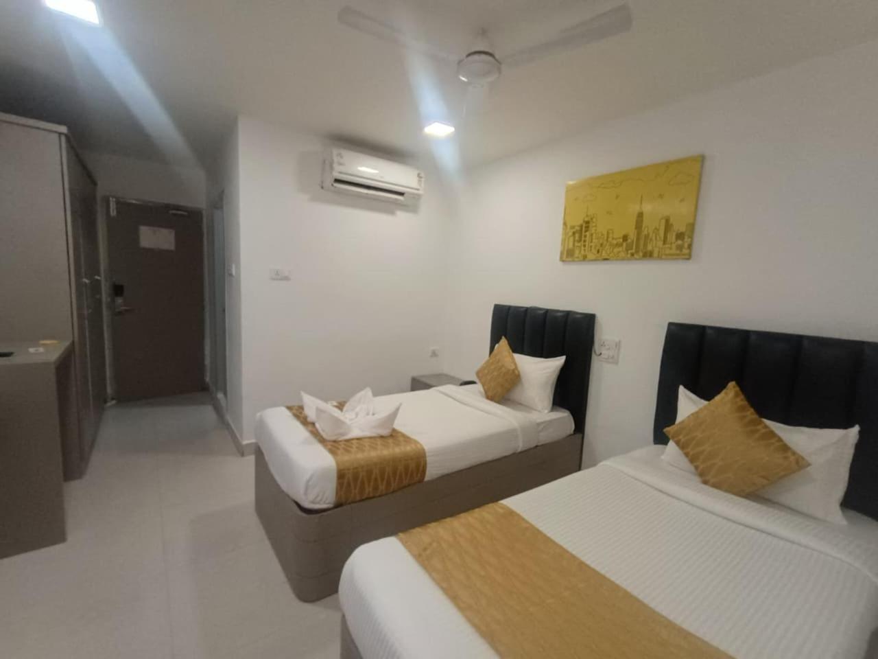 غرفة اقتصادية، Falcons Nest La Riviera 6/10