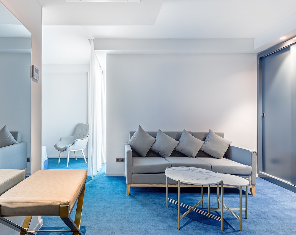 Ramada by Wyndham Tbilisi Old City 31/50