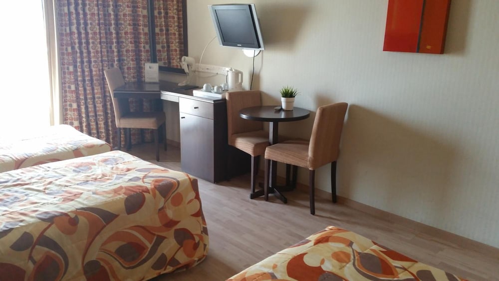 Livadhiotis City Hotel 31/64