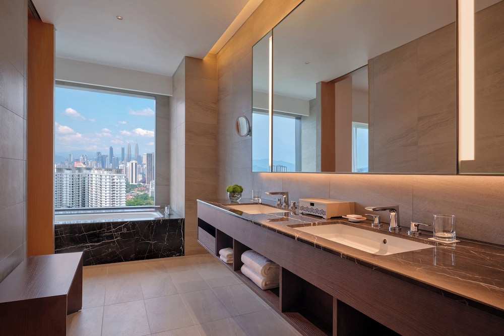 Hyatt Regency Kuala Lumpur at KL Midtown 50/50
