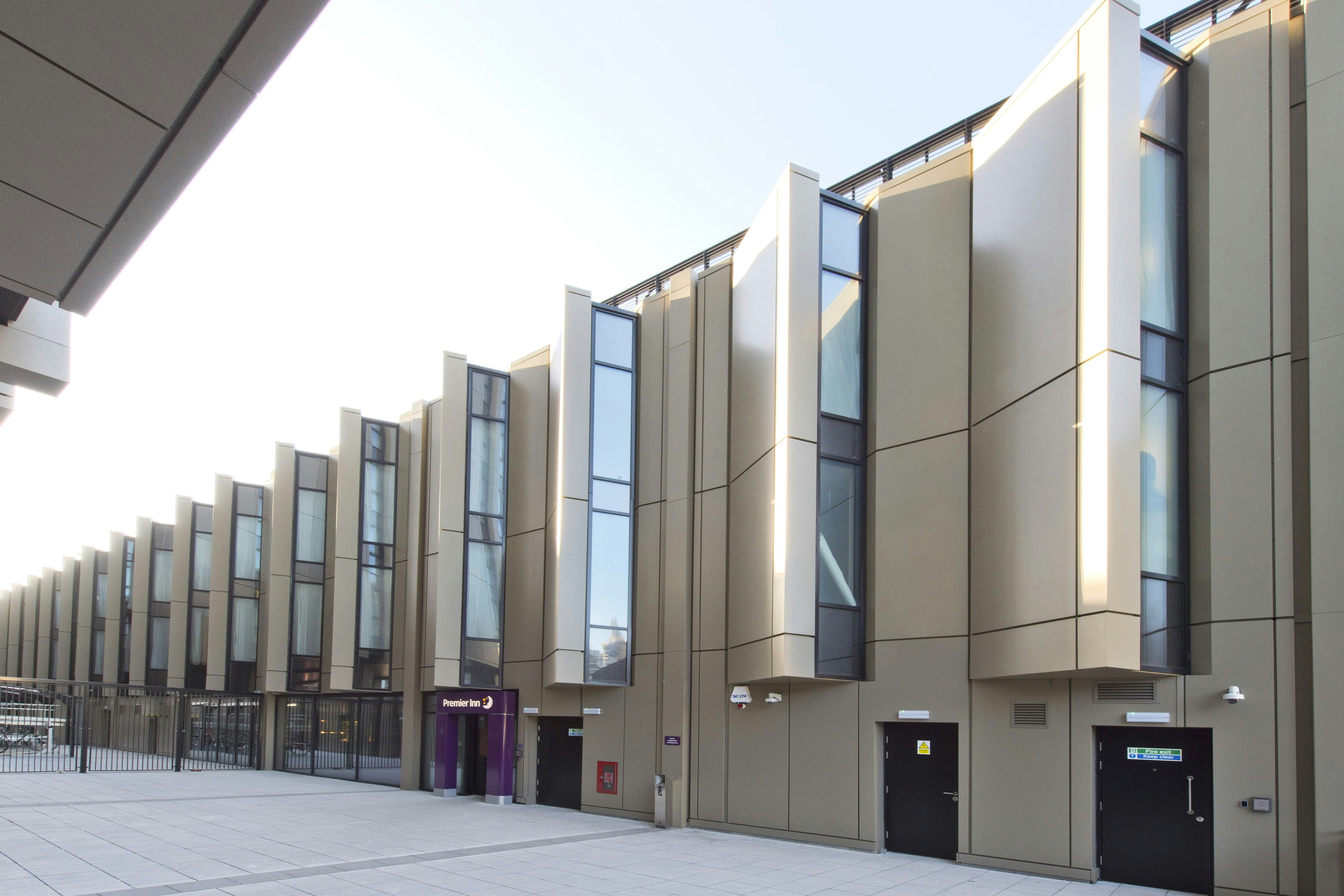 Premier Inn Liverpool City Centre (Lime Street) Hotel in LIVERPOOL