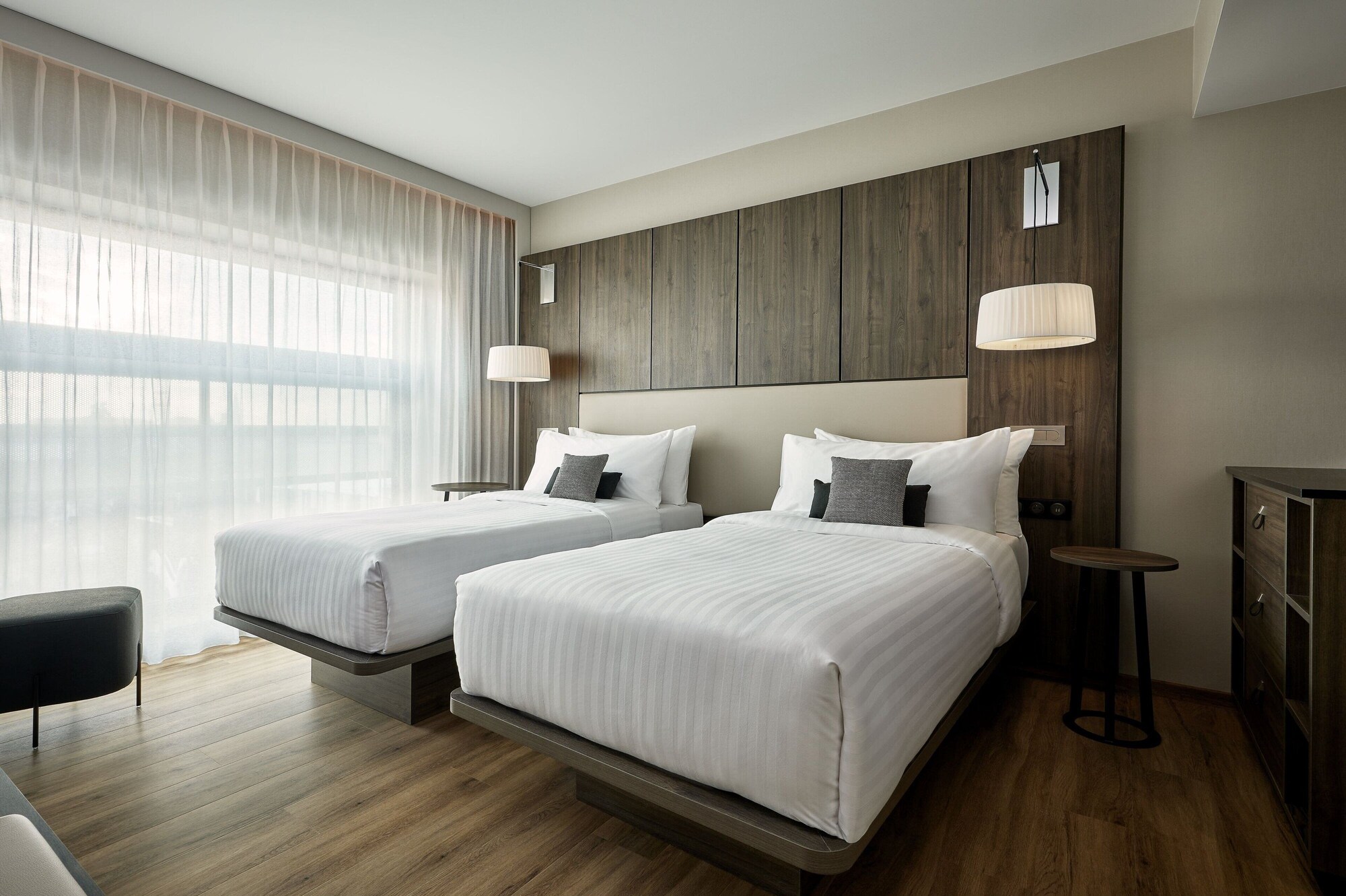 Standard, Twin Beds