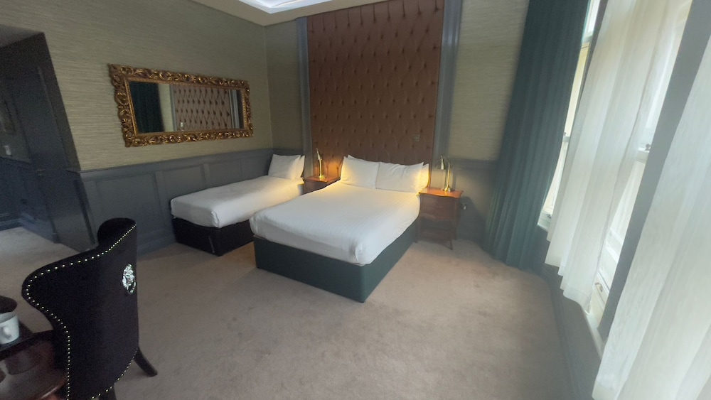 The Exchange Hotel 10/36