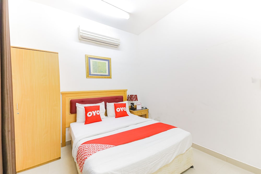 Savoy Inn Hotel 14/32
