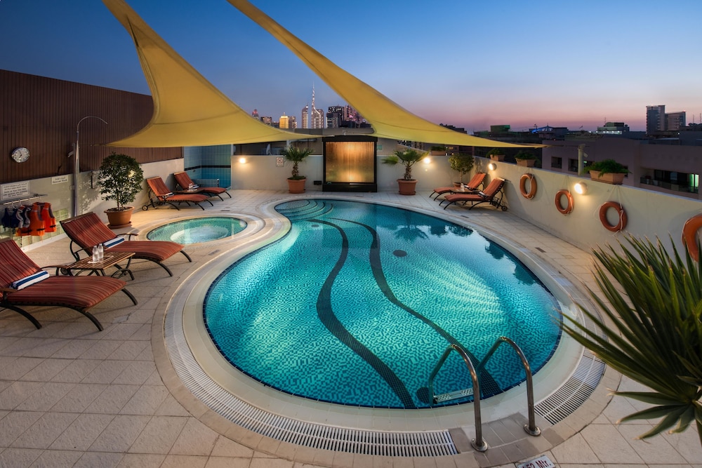 Savoy Suites Hotel Apartments 19/39
