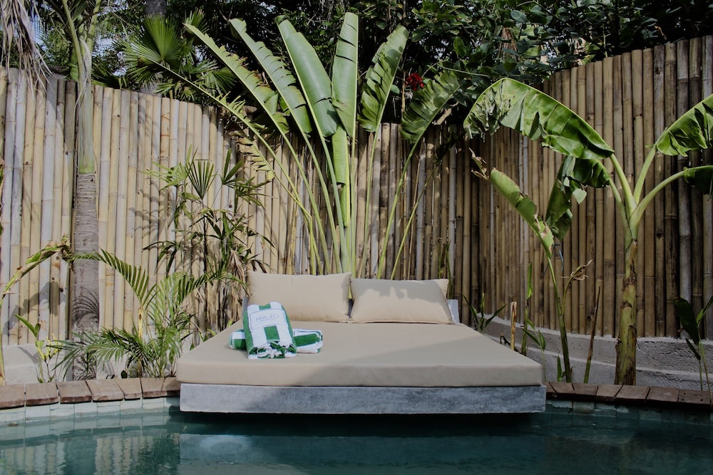 Majo Private Villas 26/30