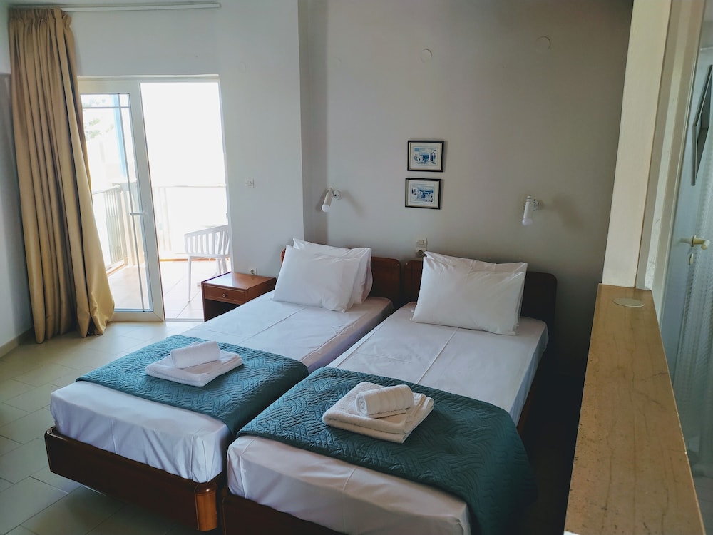 Girogiali Beach Hotel 26/50