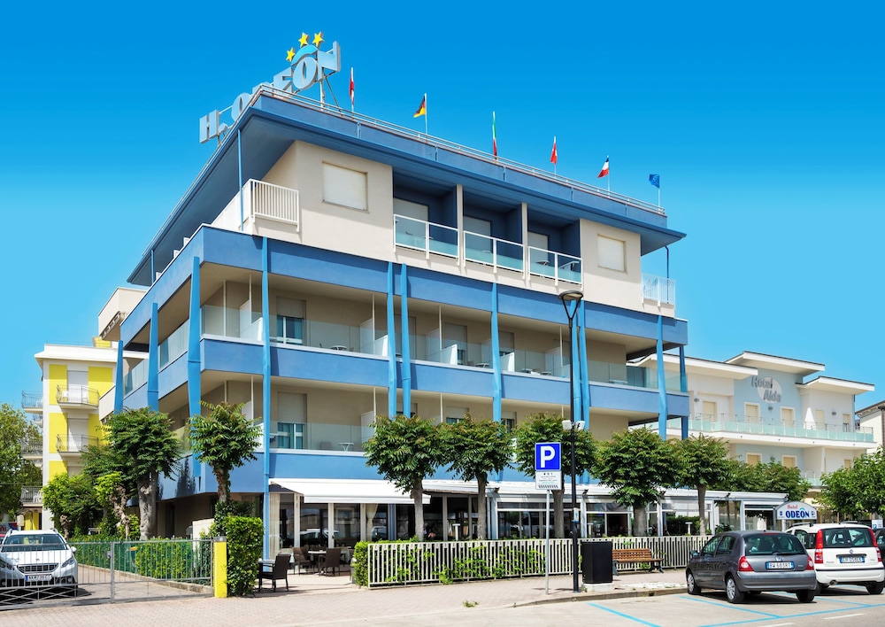 Hotel Odeon 3/48