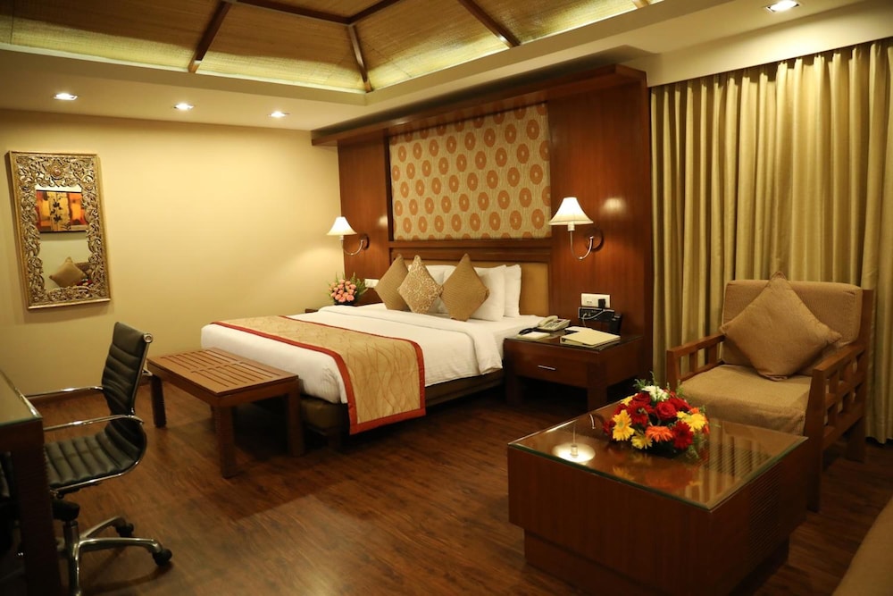 The Residency Karur 12/27
