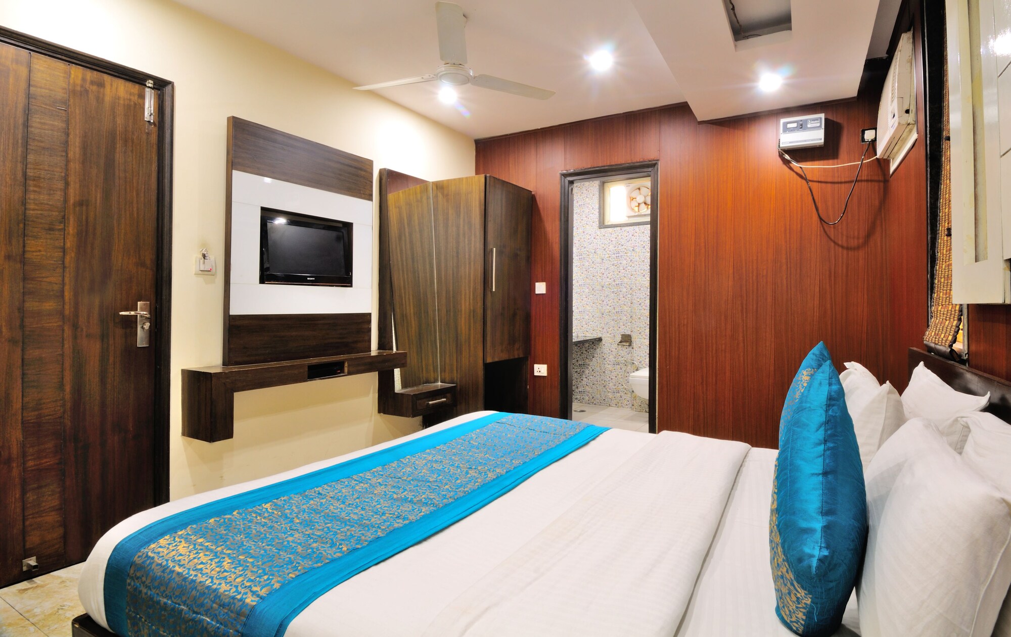 غرفة ديلوكس بسرير مزدوج، Hotel Gold Star Inn 5/10
