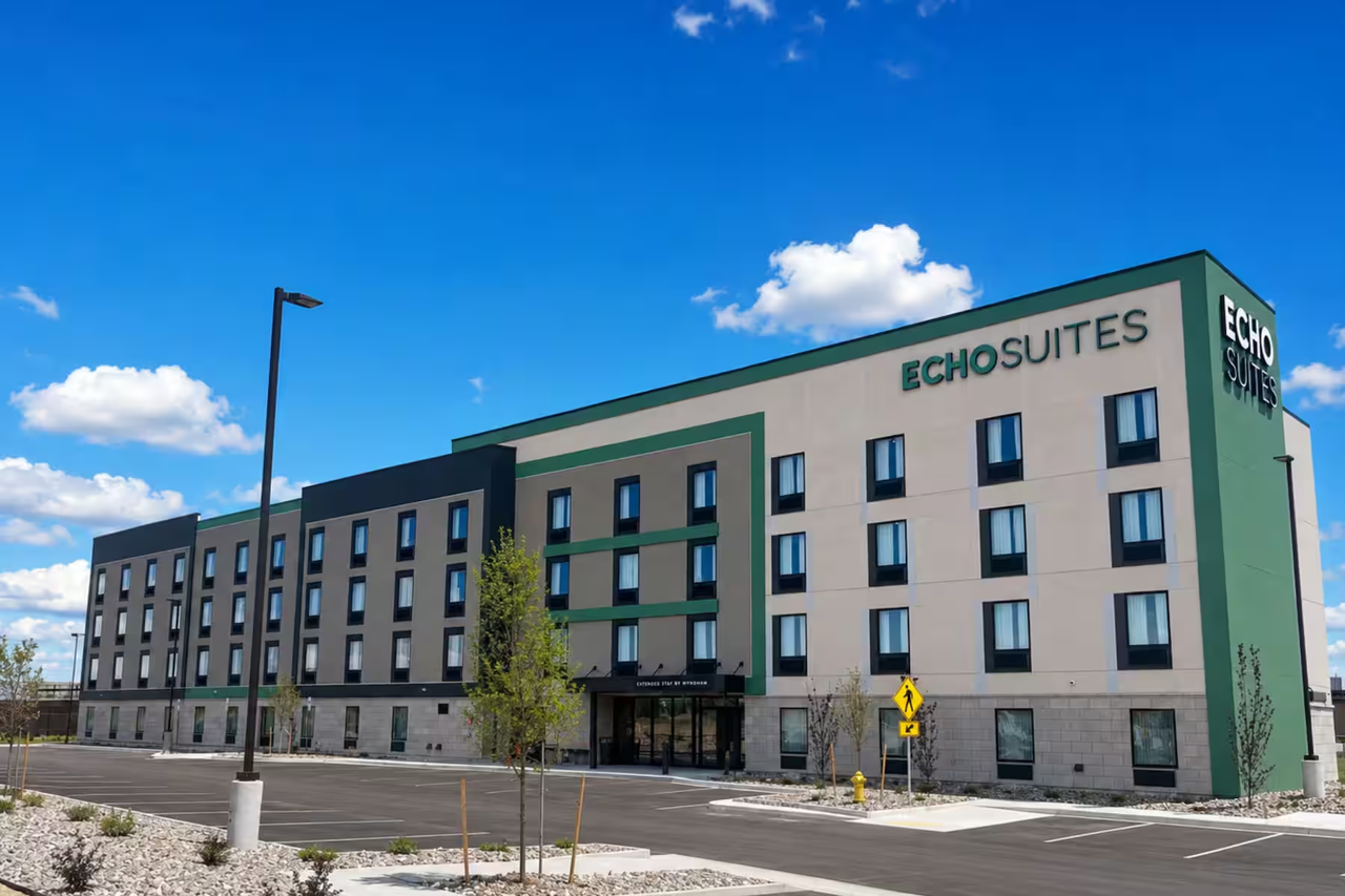 ECHO Suites Extended Stay by Wyndham Aurora Denver 2/31