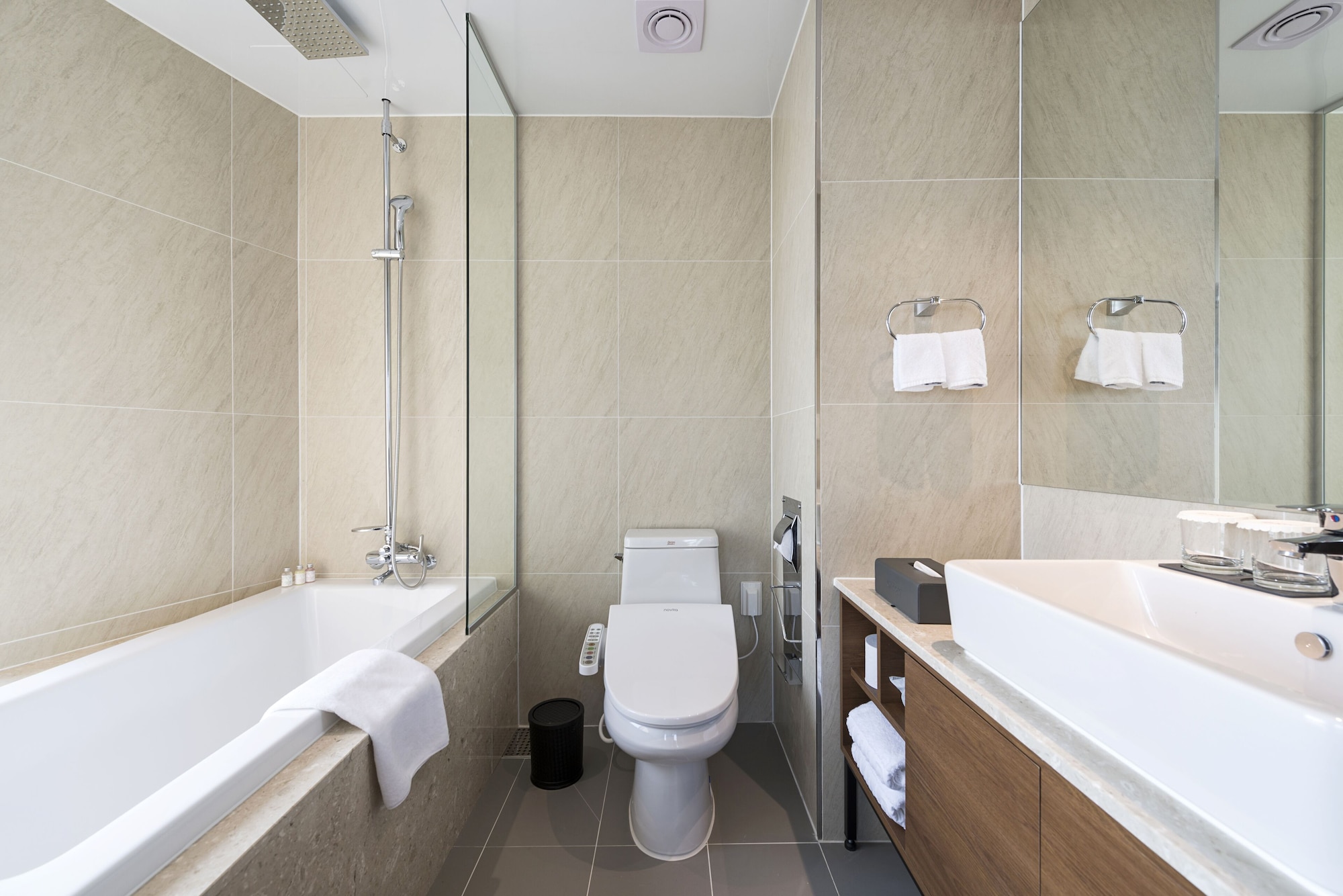 جناح بسرير كينج، Ramada Encore By Wyndham Busan Haeundae 3/3