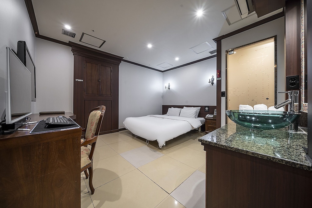 Hotel Cullinan Yongin 28/62