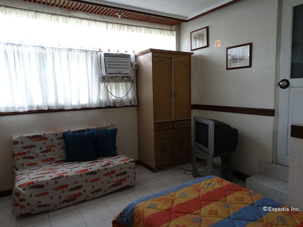 Casa Ruby Pension House 25/31