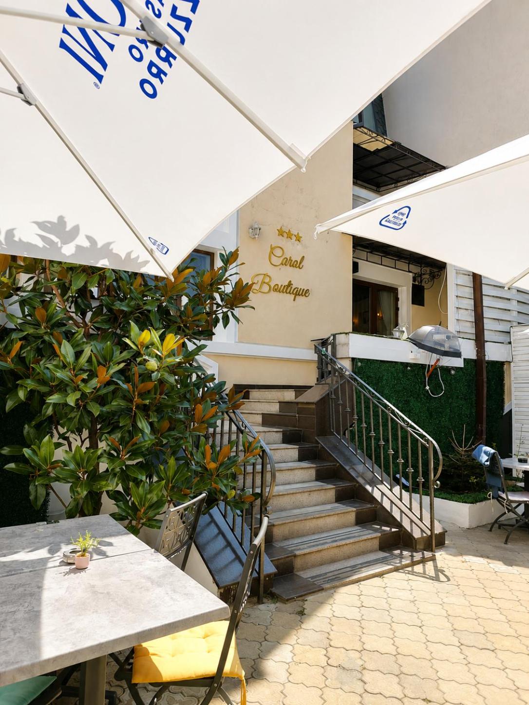 Carol Boutique & SPA ex Vila Cornelia 37/54