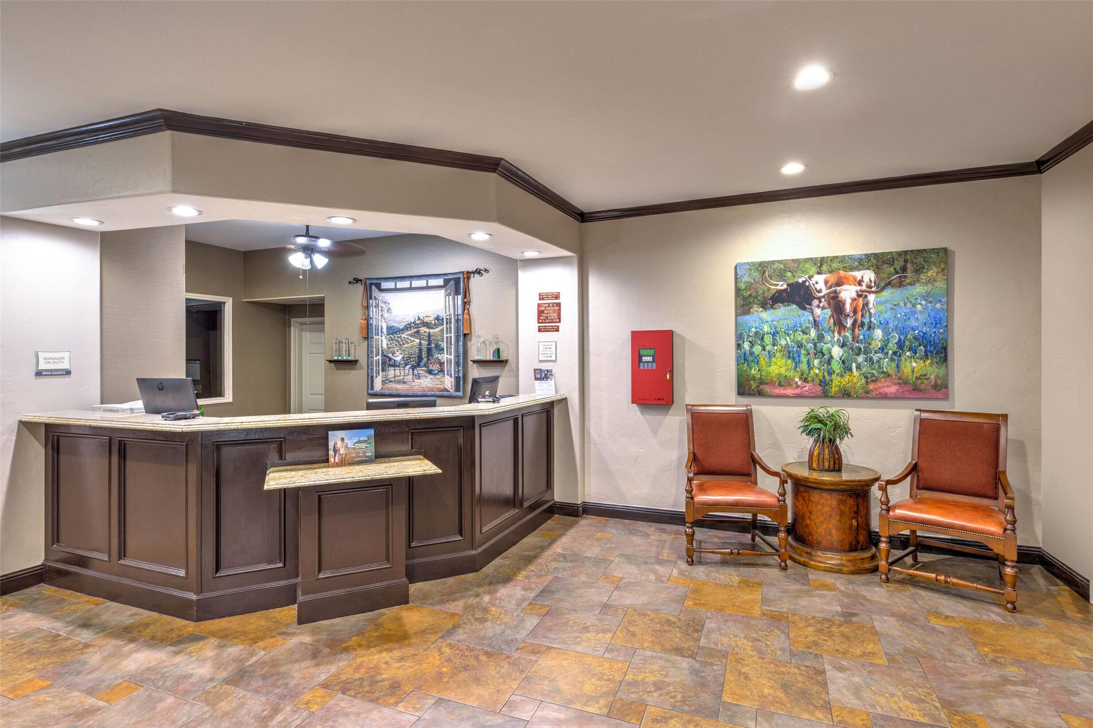 La Quinta Inn Suites Marble Falls 17/77