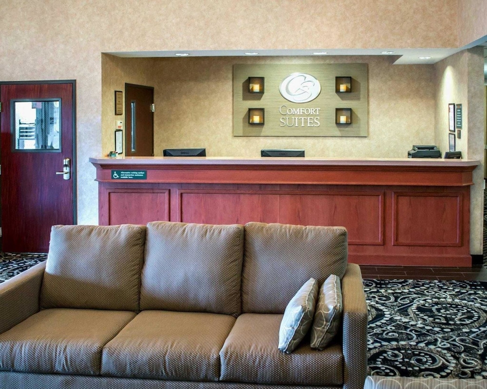 Comfort Suites Southwest 9/45