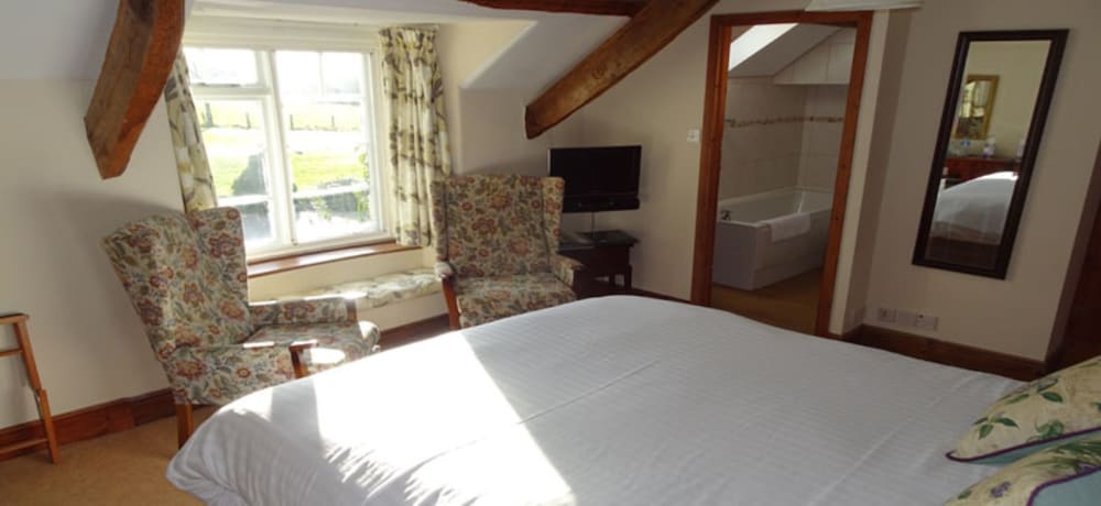 Collaven Manor Hotel 27/78