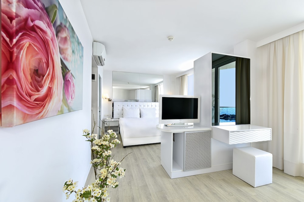 Festival Hotel Resort & Spa 58/79