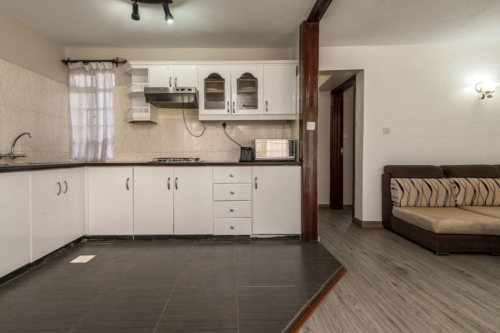 Eldon Suites Apartments 6/34