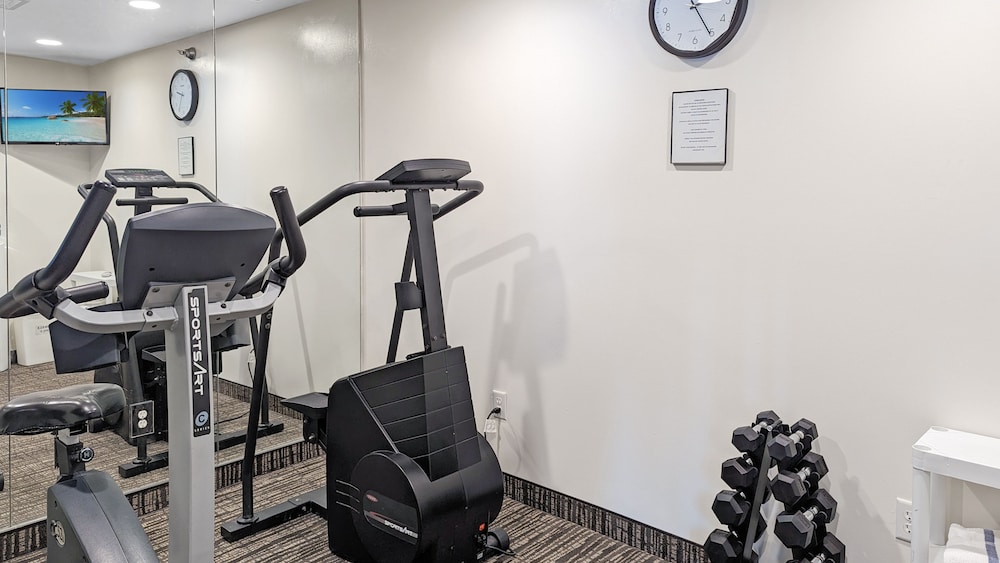 Estherville Hotel Amp Suites 22/50