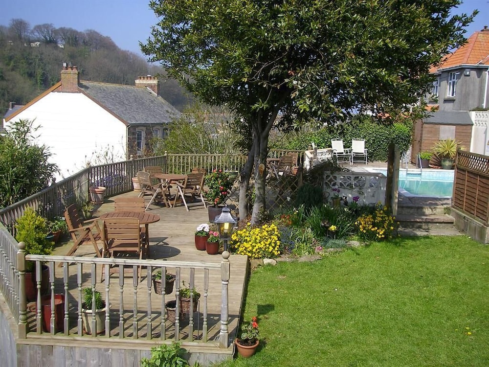 Saffron House Hotel 24/25