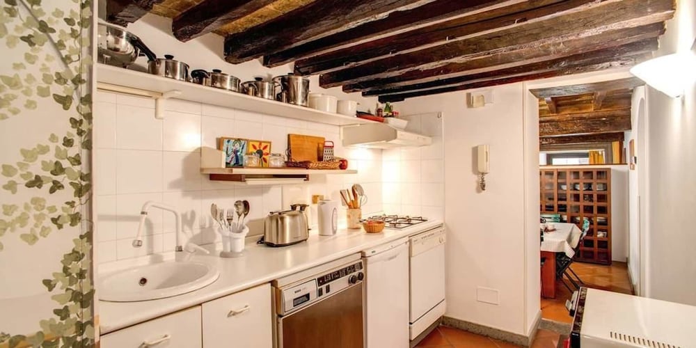 Cartari Elegant Suite Piazza Navona 2/21