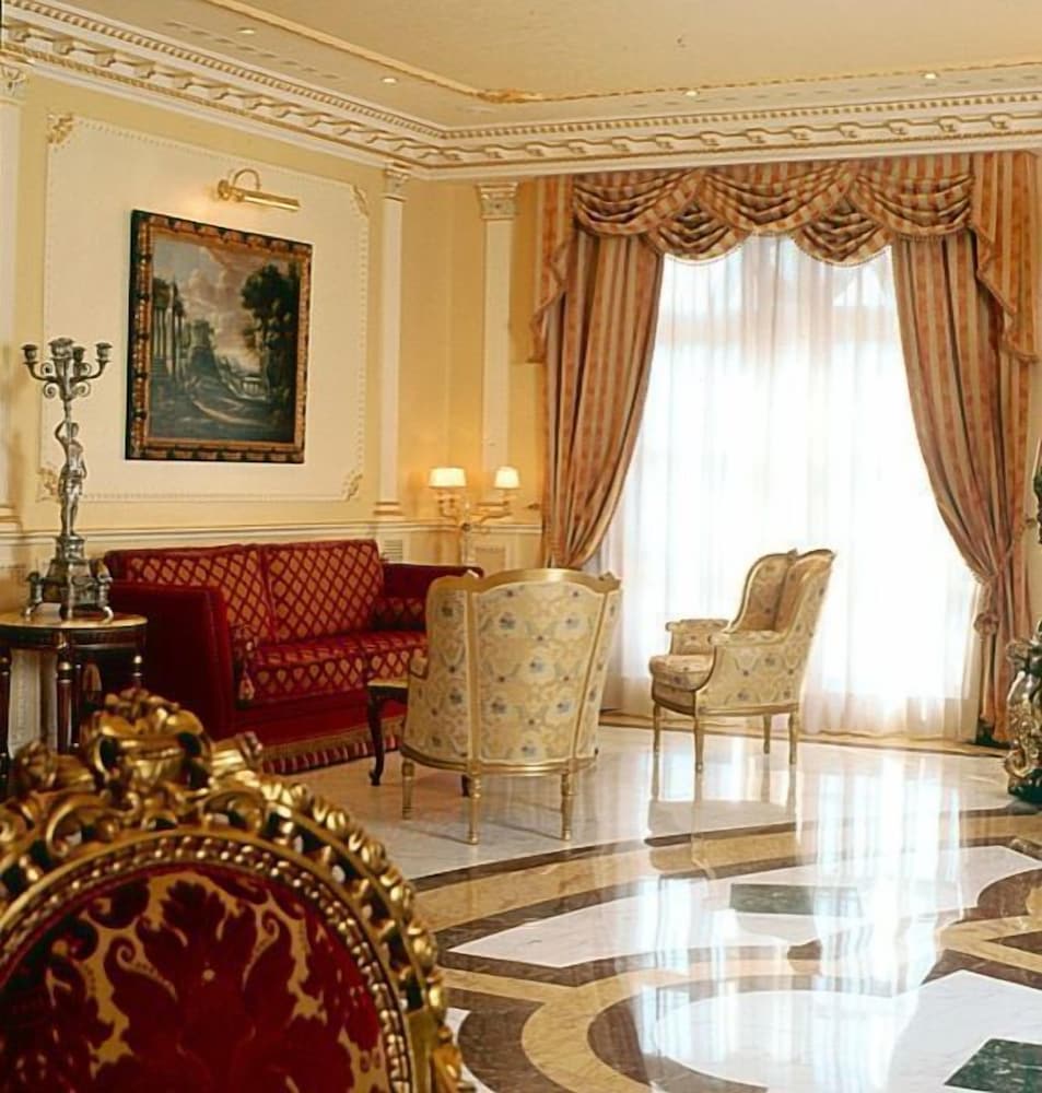 Grand Hotel Vanvitelli 26/42