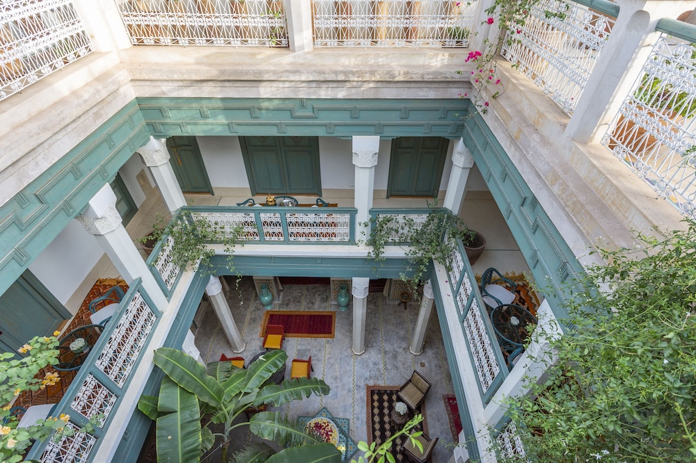 Riad Azahar 3/50