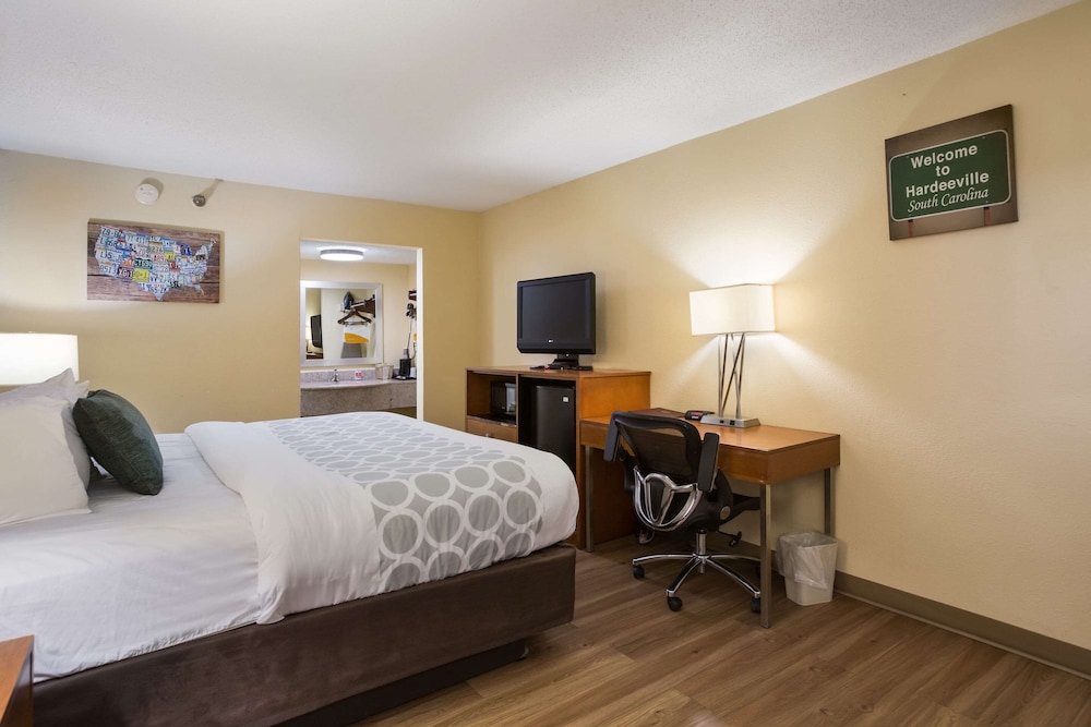 Econo Lodge Inn & Suites Hardeeville-I-95 13/59