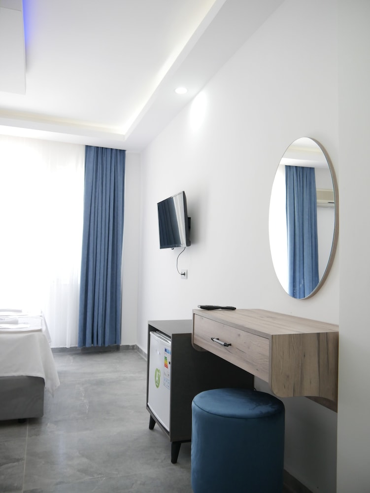 Nefis Hotel 40/60
