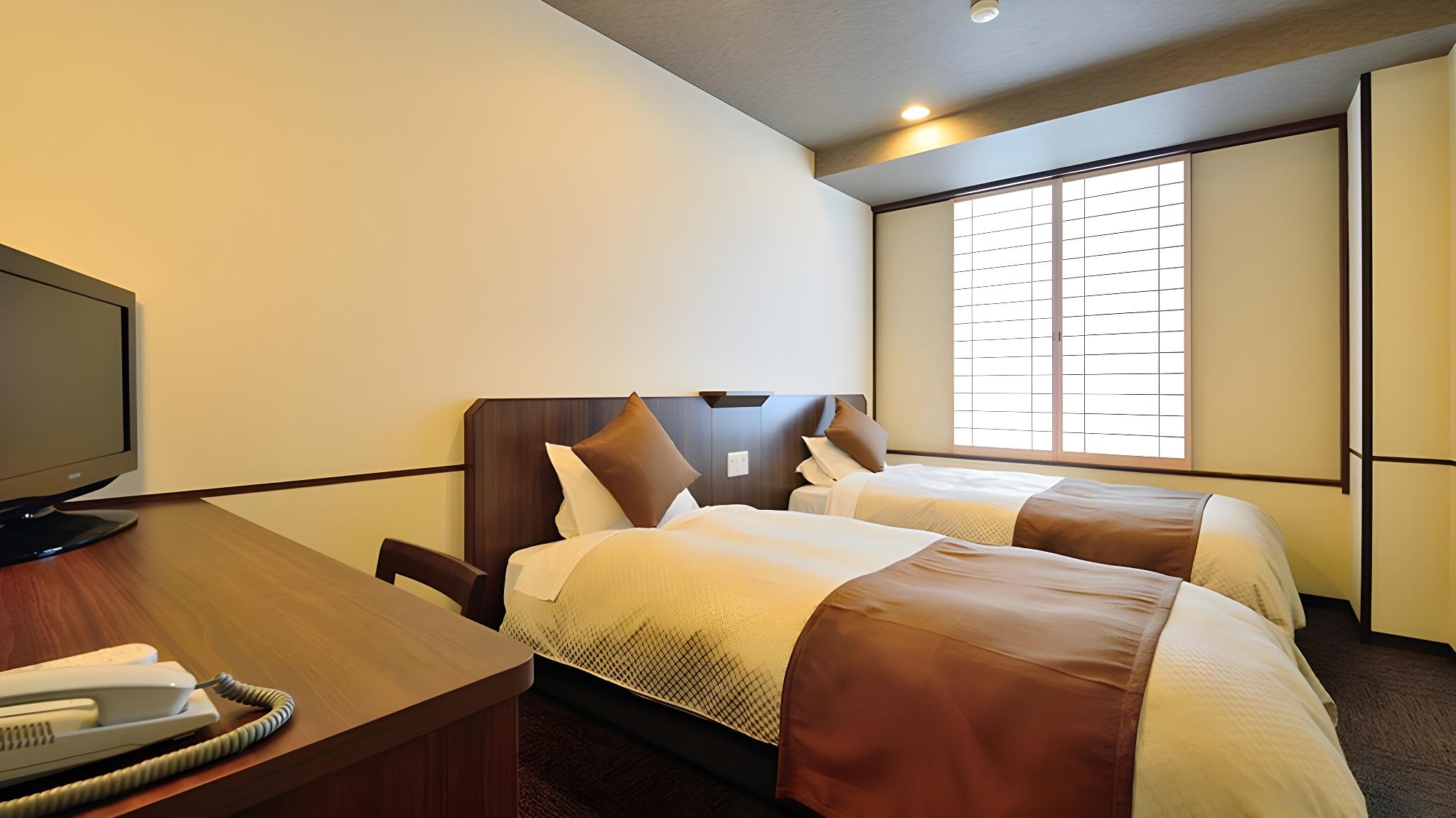 Standard, Twin Beds, East Wing