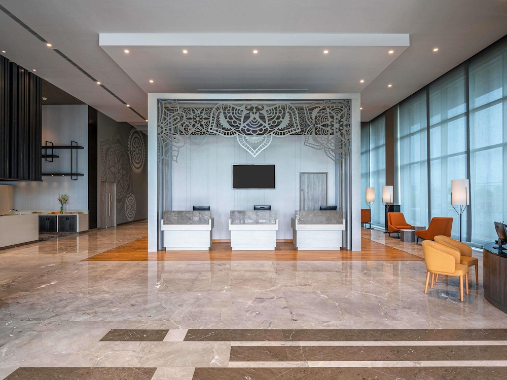 Lobby at Grand Mercure Gandhinagar GIFT City, GANDHINAGAR