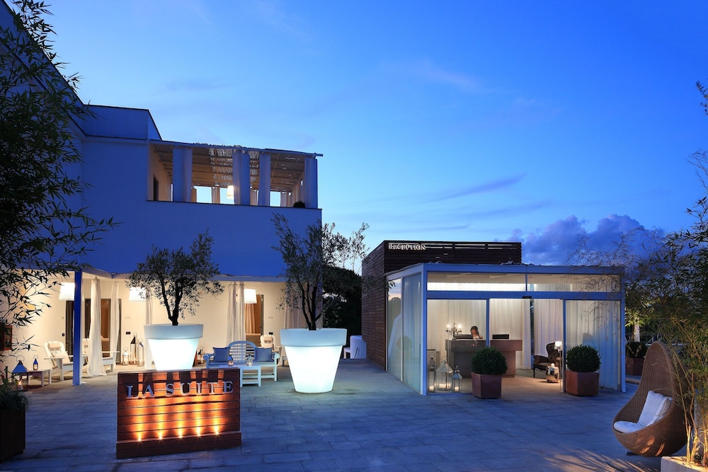La Suite Hotel Spa X 3/50