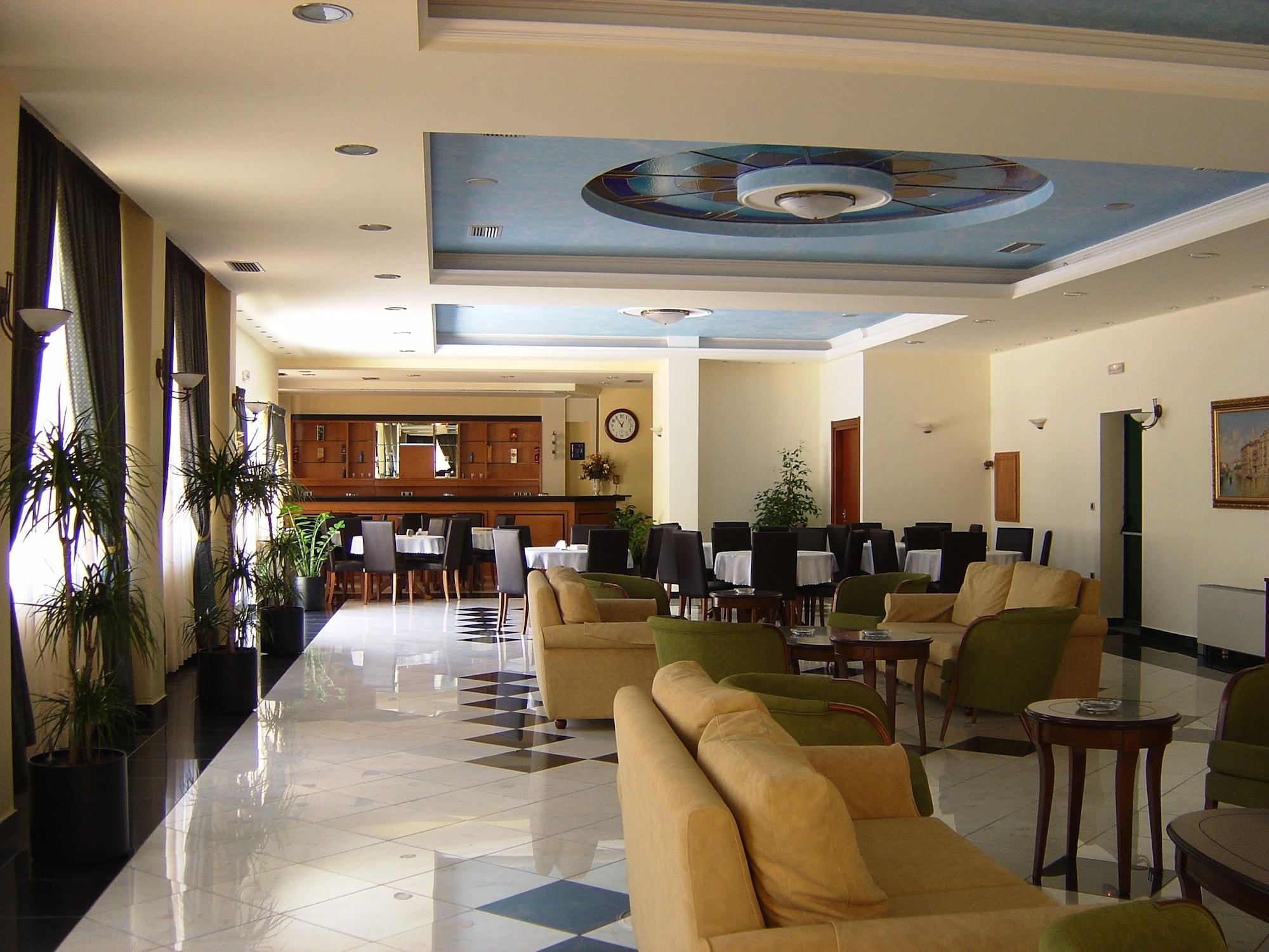 Platon Hotel 37/51
