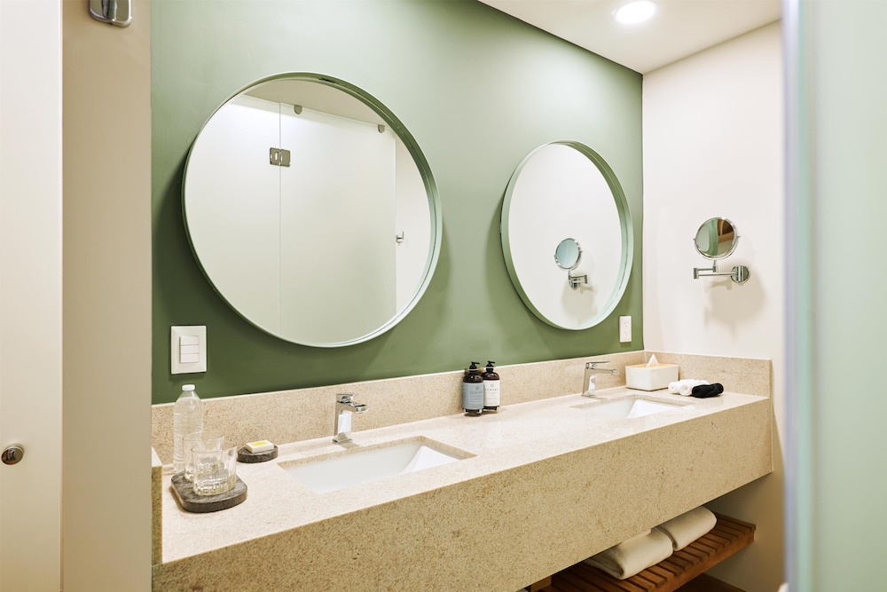 WorldHotels Guadalajara Zona Andares 61/62