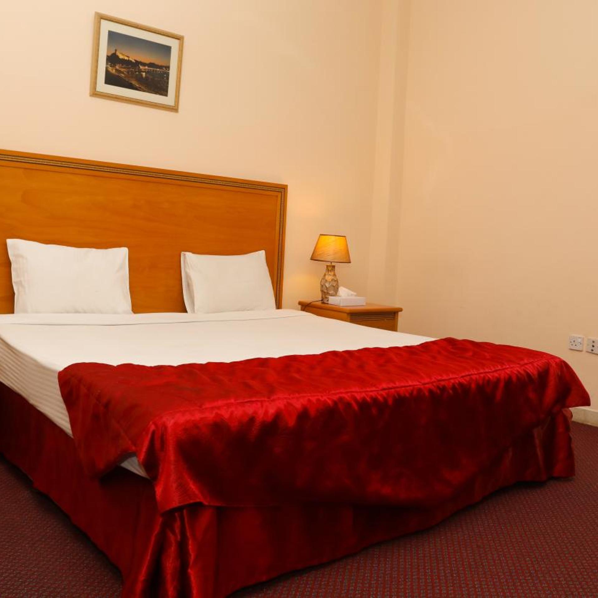 2 Bedrooms, Apartment