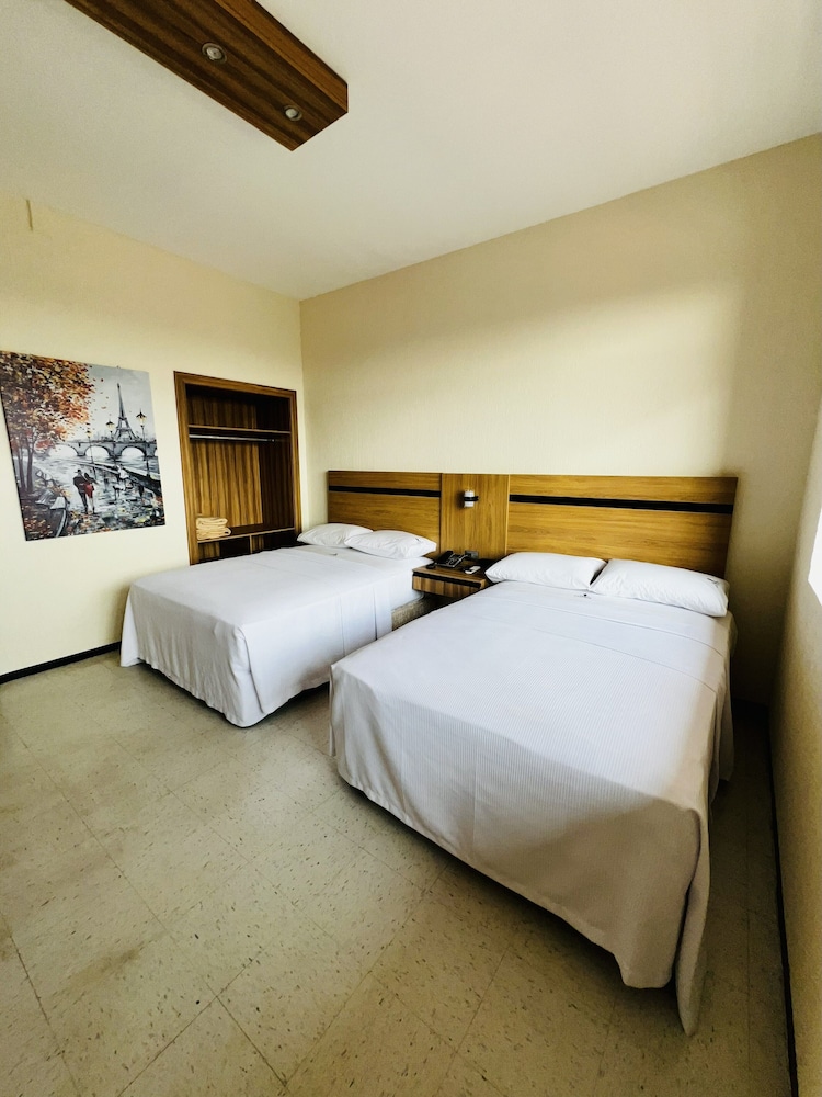 Hotel Calvete 29/65