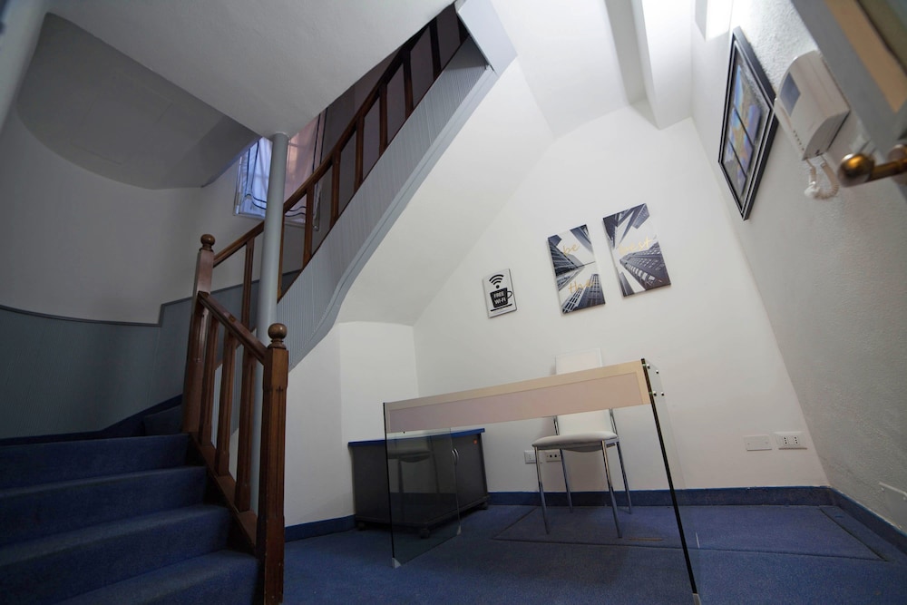 Cadorna House 5/50